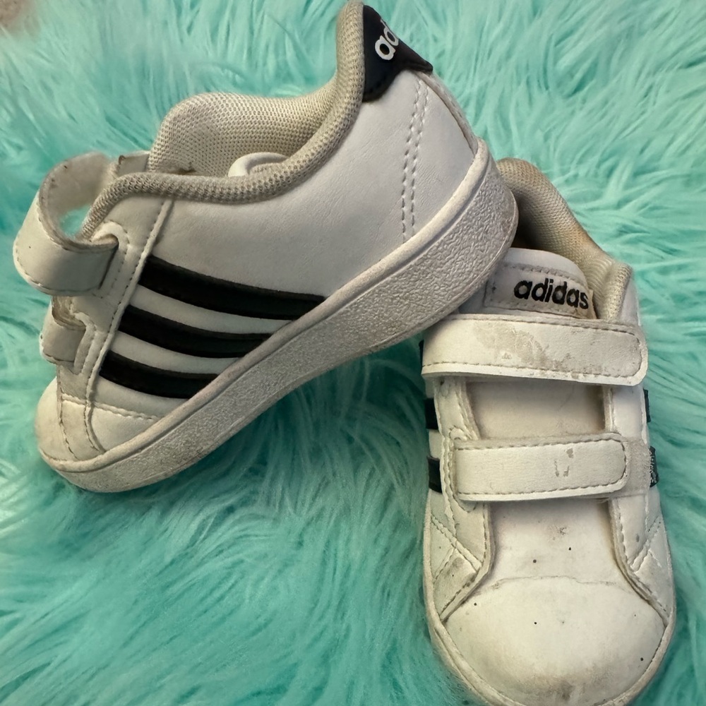 adidas VL Court 2.0 Sneakers with Double Straps, White & Black Stripes, 7